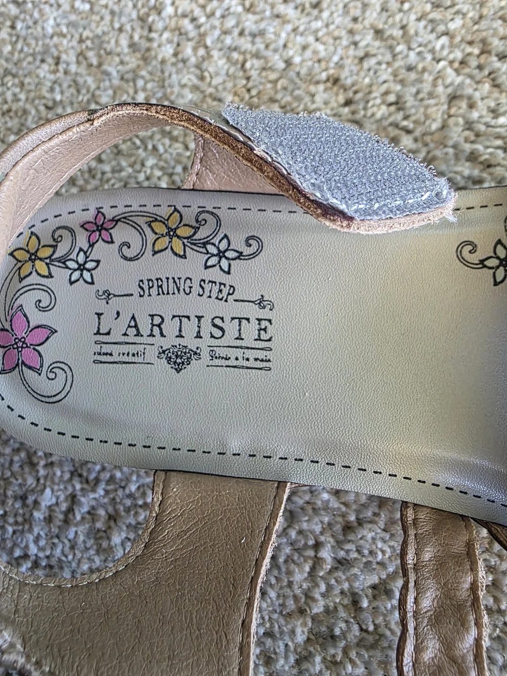 L'artiste Brissa-Grym Strapy Sandal Size 37 NIB Multicolor Comfort Artsy Hippie